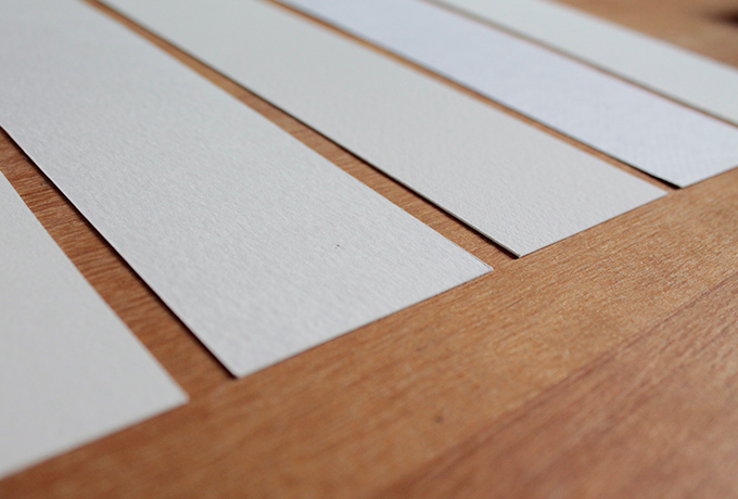 Foto de papéis de aquarela em branco.